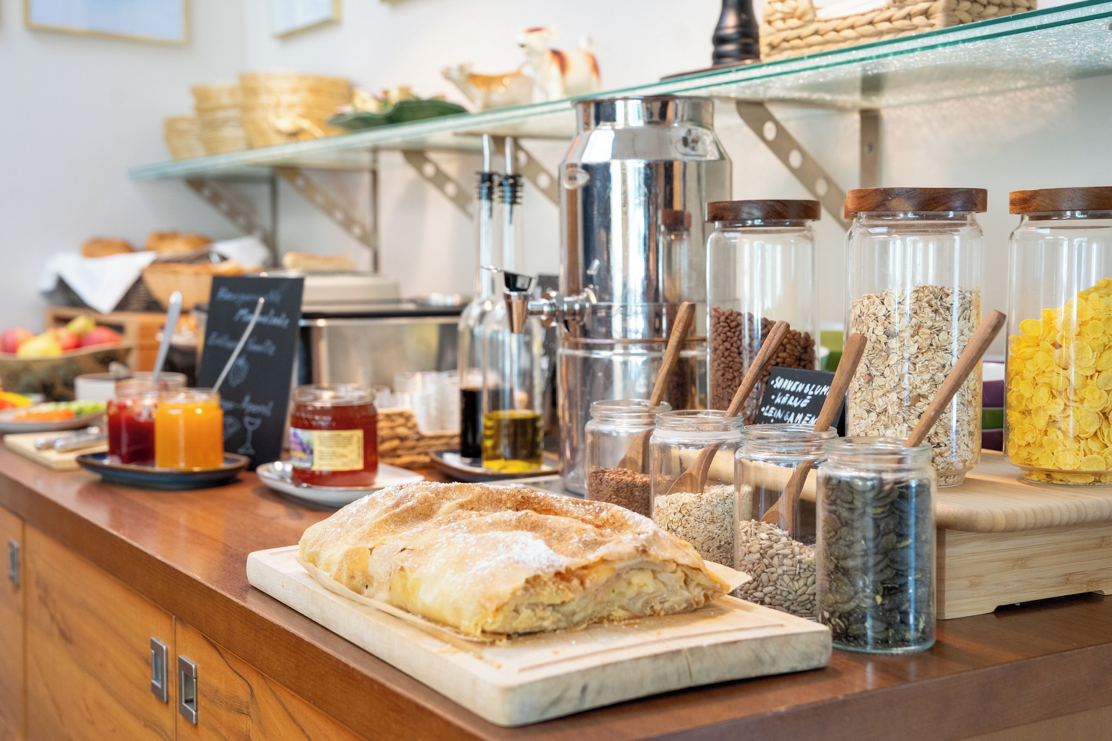 매일 뷔페 아침 식사(1인당 EUR 22)