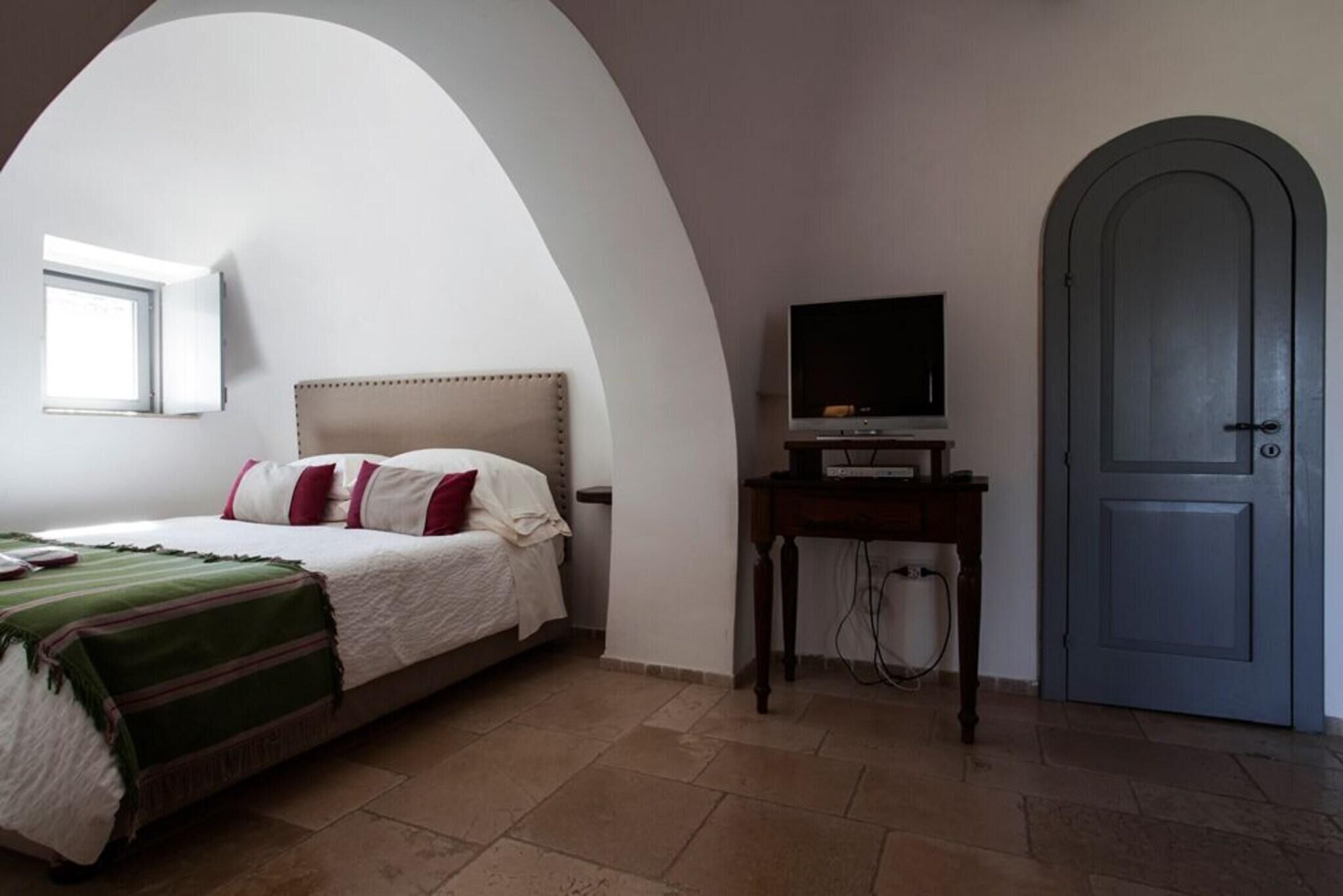 Minibar, in-room safe, desk, soundproofing