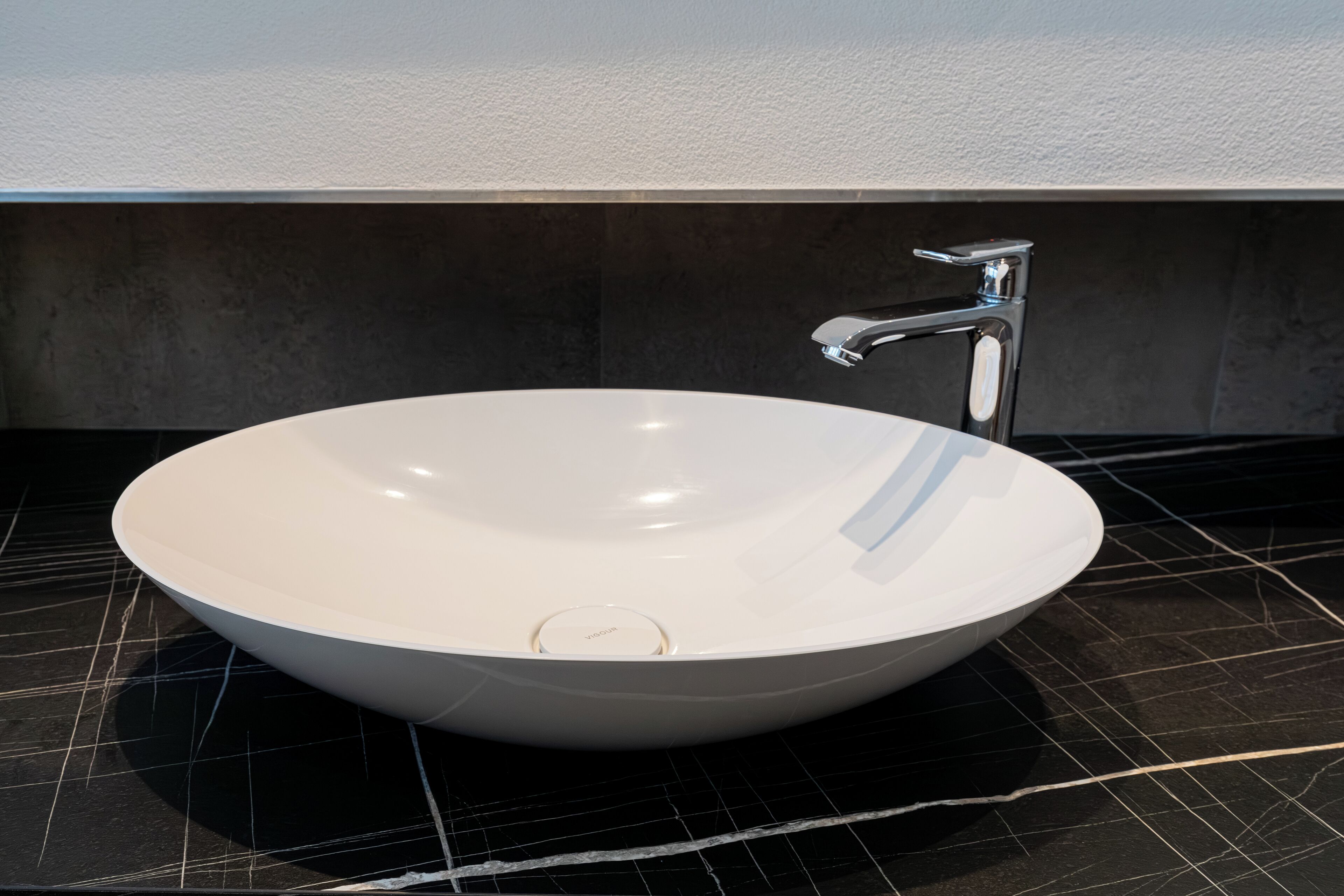 deep-soaking bathtub, free toiletries, hair dryer, towels