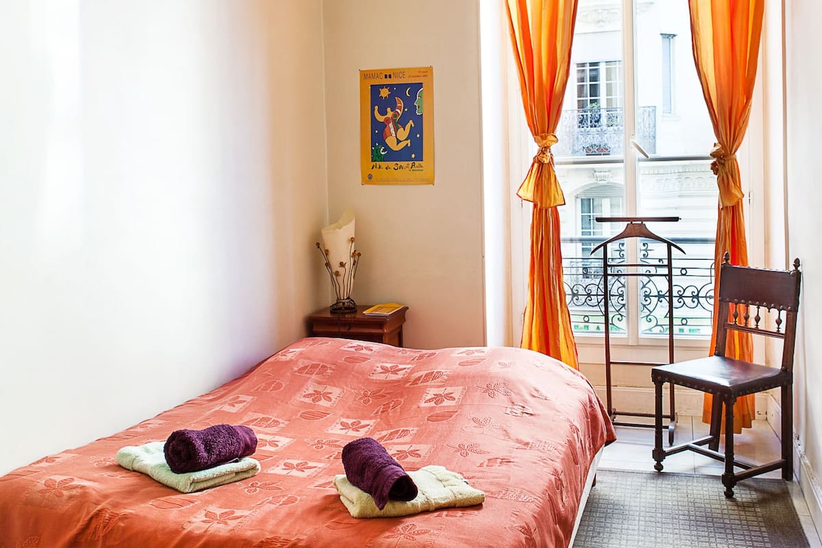 Single Room, Shared Bathroom | Cribs (free), rollaway beds (surcharge), WiFi (free), bed sheets
