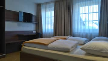 1 habitación, ropa de cama hipoalergénica y cortinas blackout