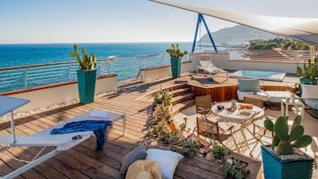 Presidential Suite, Terrace, Sea View | 1 bedroom, premium bedding, minibar, in-room safe