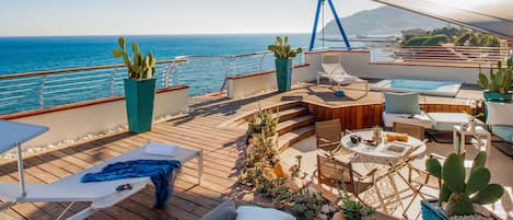 Presidential Suite, Terrace, Sea View | 1 bedroom, premium bedding, minibar, in-room safe