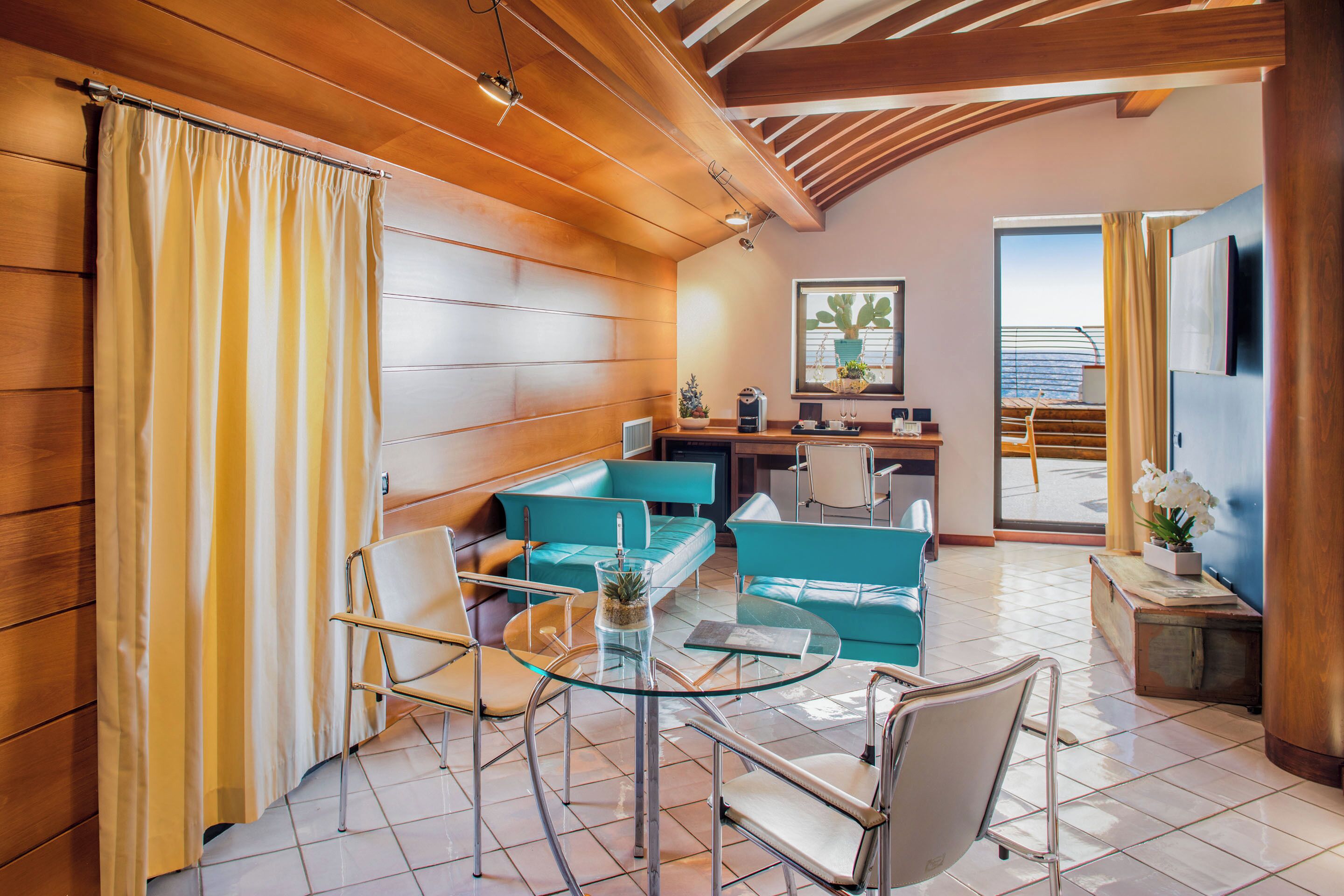 presidential suite, terrace, sea view | living area | 40-inch smart tv with satellite channels, tv