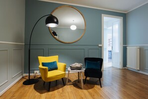 Apartment, 3 Bedrooms | Living area