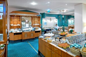 Breakfast area - Hotel Pension Baronesse (Vienna)