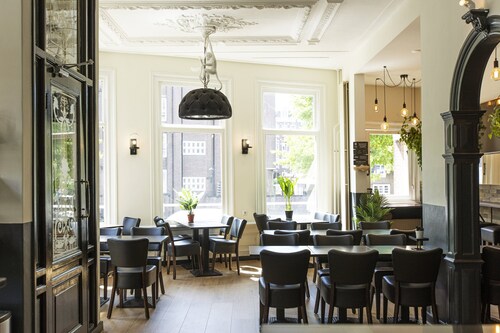 Quentin Canal House Hotel