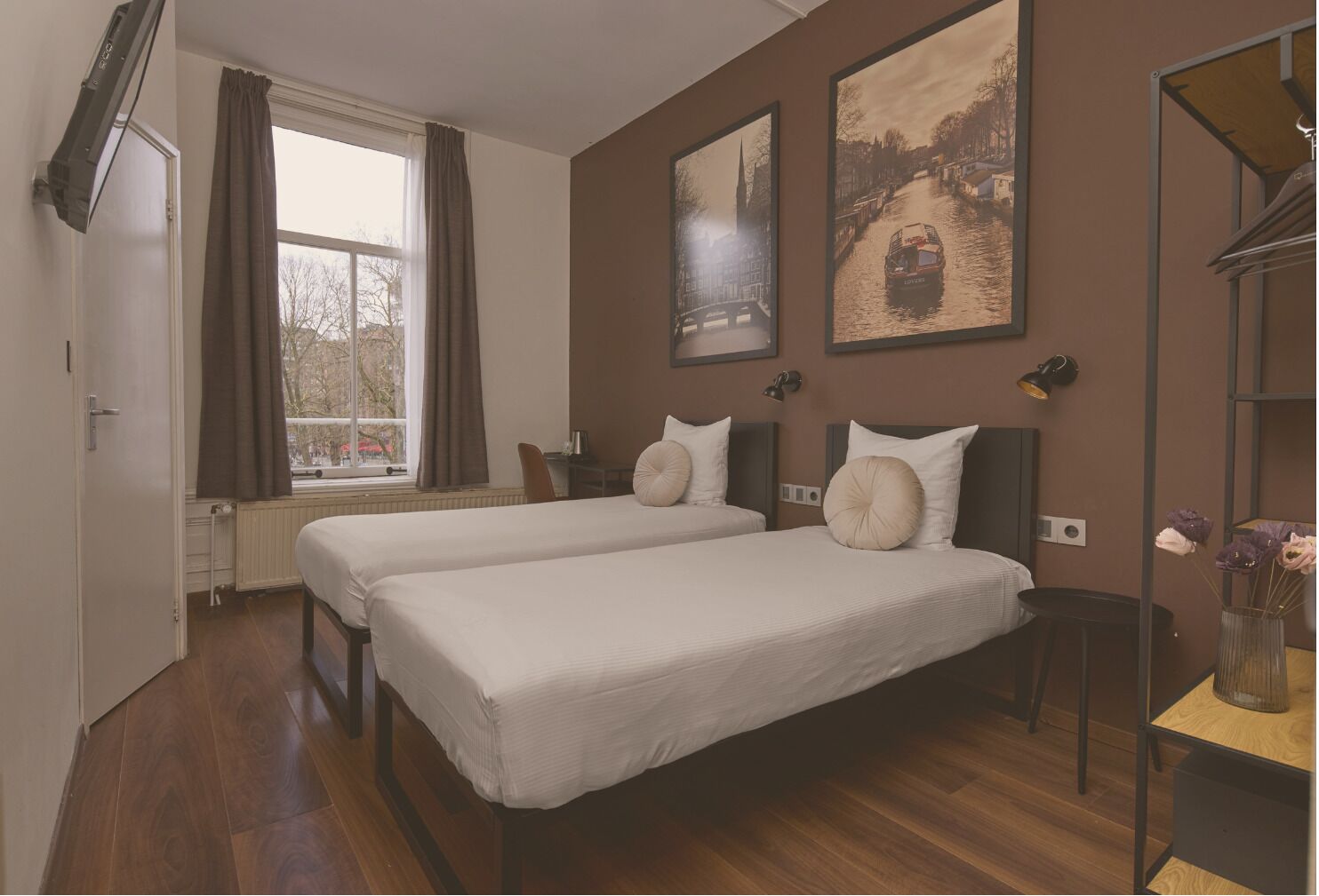 Twin Room, Private Bathroom, Canal View