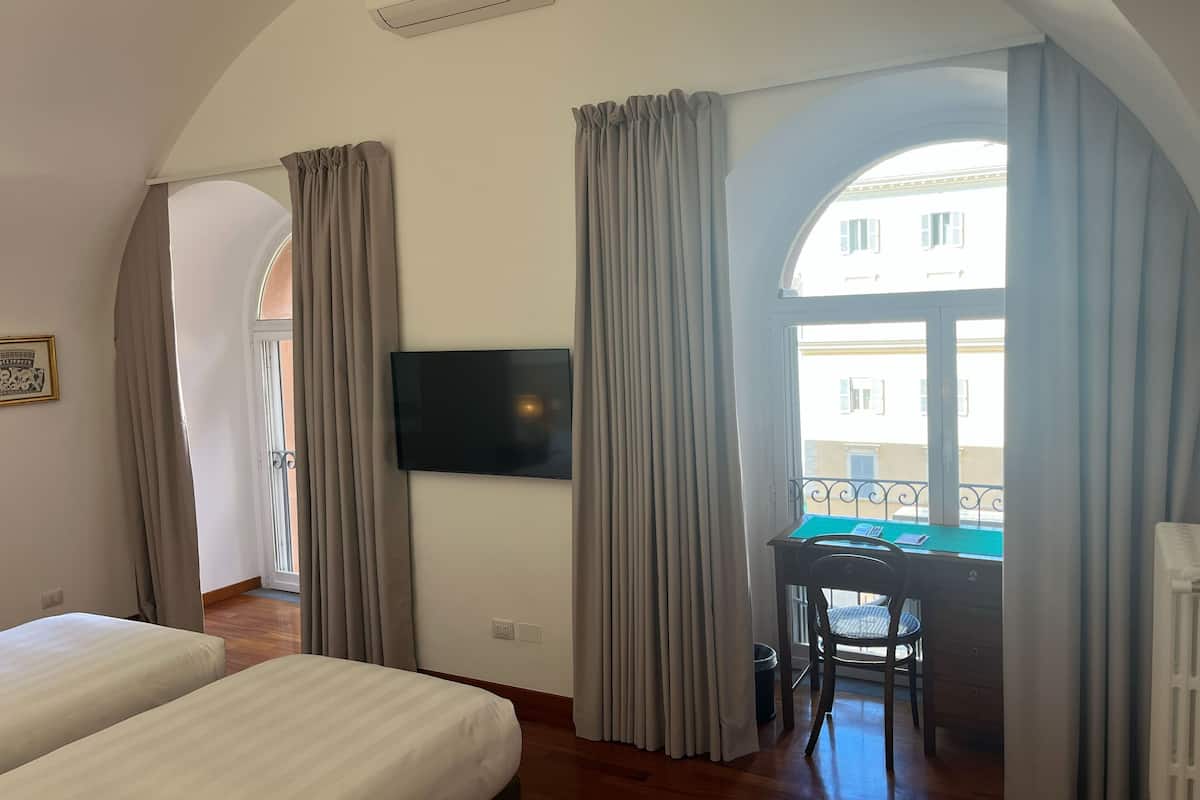 Classic Apartment | Frette Italian sheets, premium bedding, down comforters, pillowtop beds