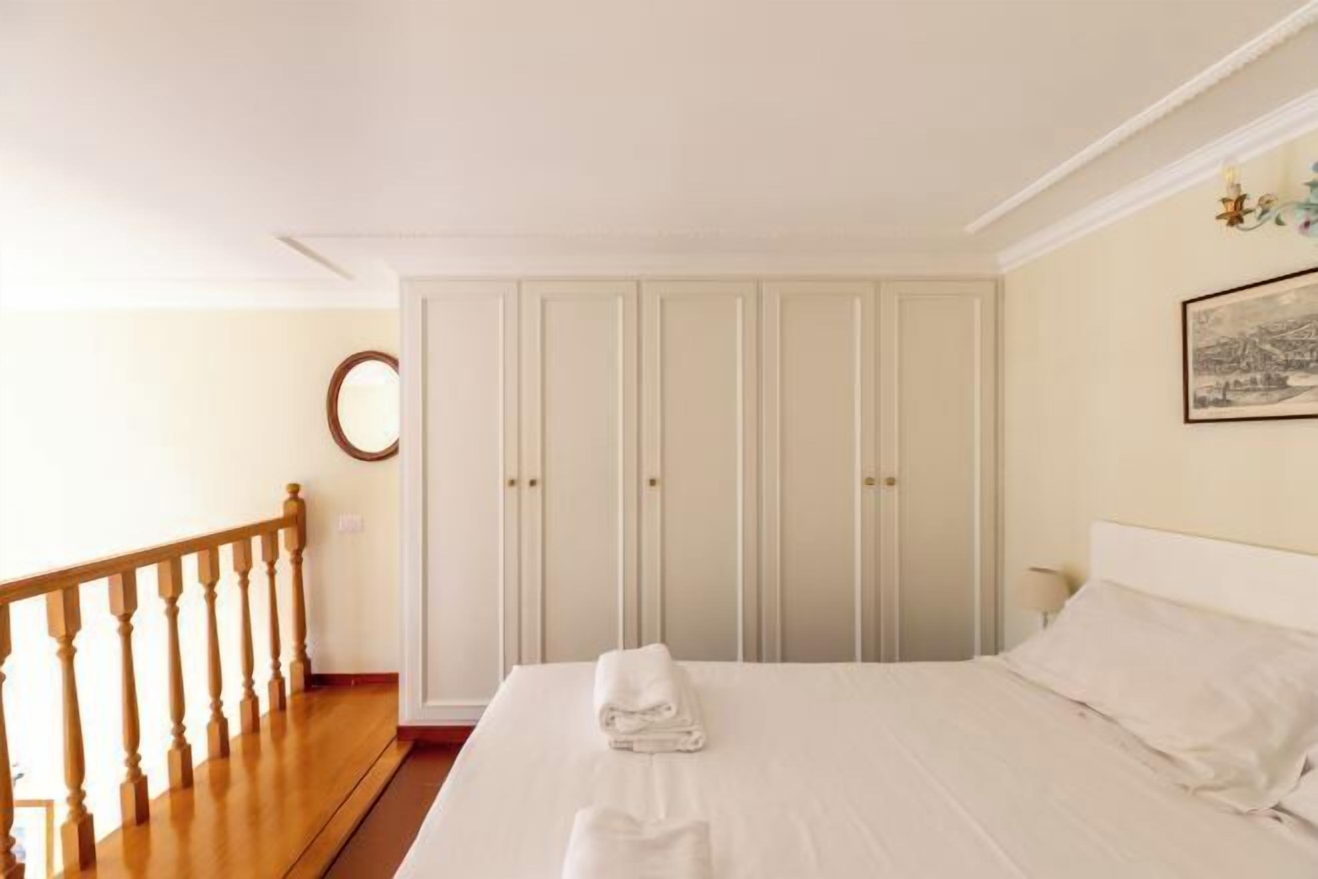 Frette Italian sheets, premium bedding, down comforters, pillowtop beds