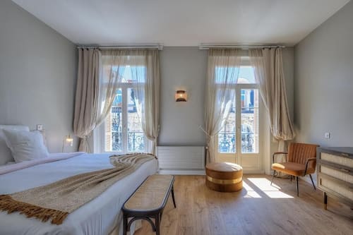 Appartement Lamartine | Premium bedding, in-room safe, desk, soundproofing