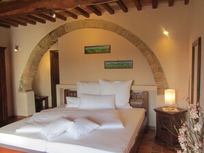 Suite familiar | Roba de llit d'alta qualitat i caixa forta a l'habitació