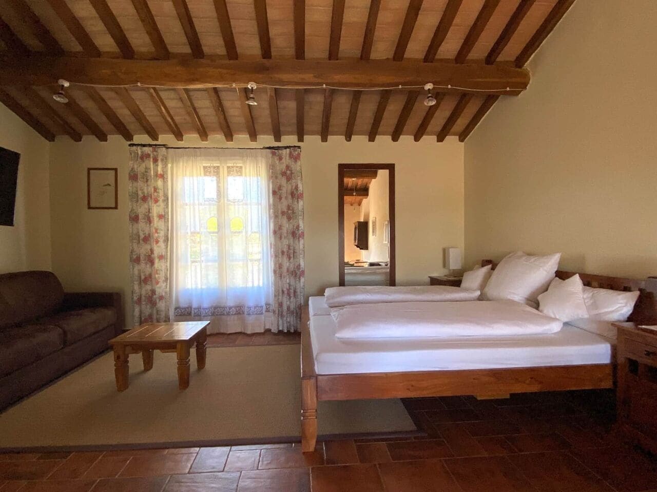 Fridge, microwave, stovetop