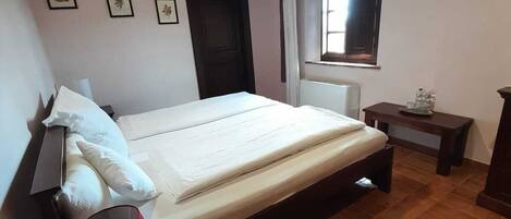 Basic Double Room | Premium bedding, in-room safe, free cribs/infant beds, free WiFi