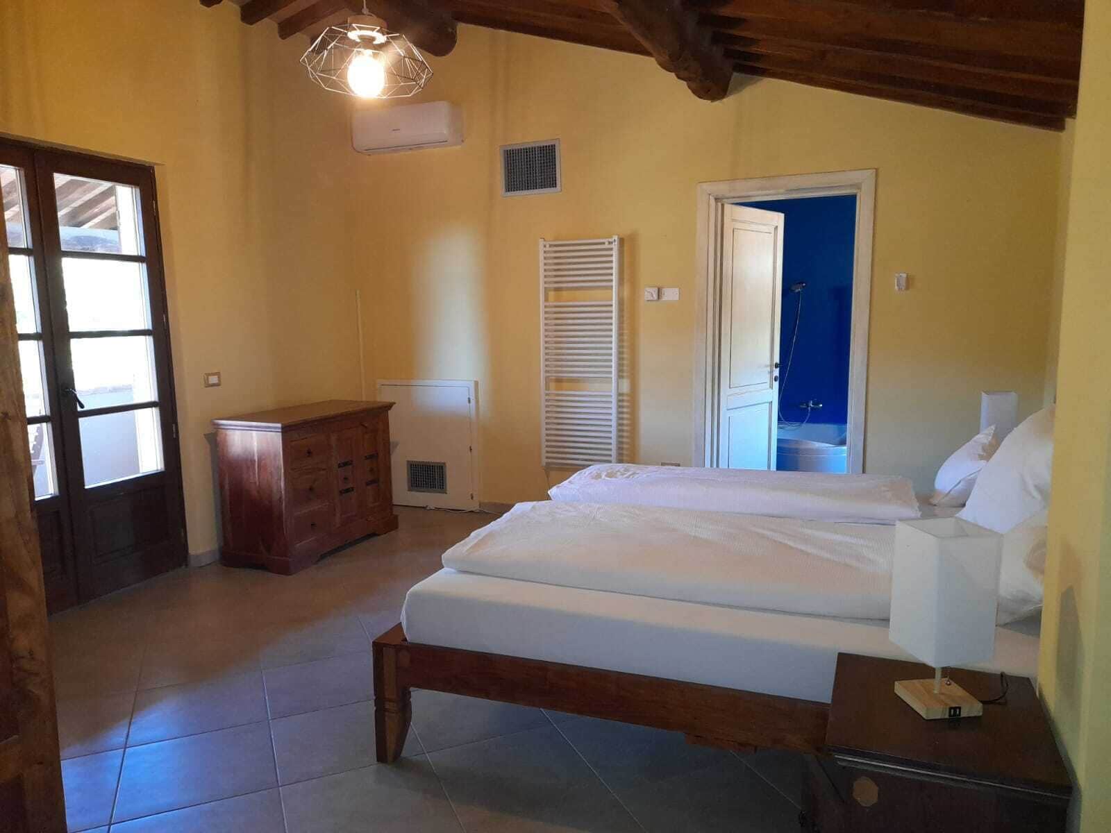 Comfort Double Room | Premium bedding, in-room safe, free cribs/infant beds, free WiFi