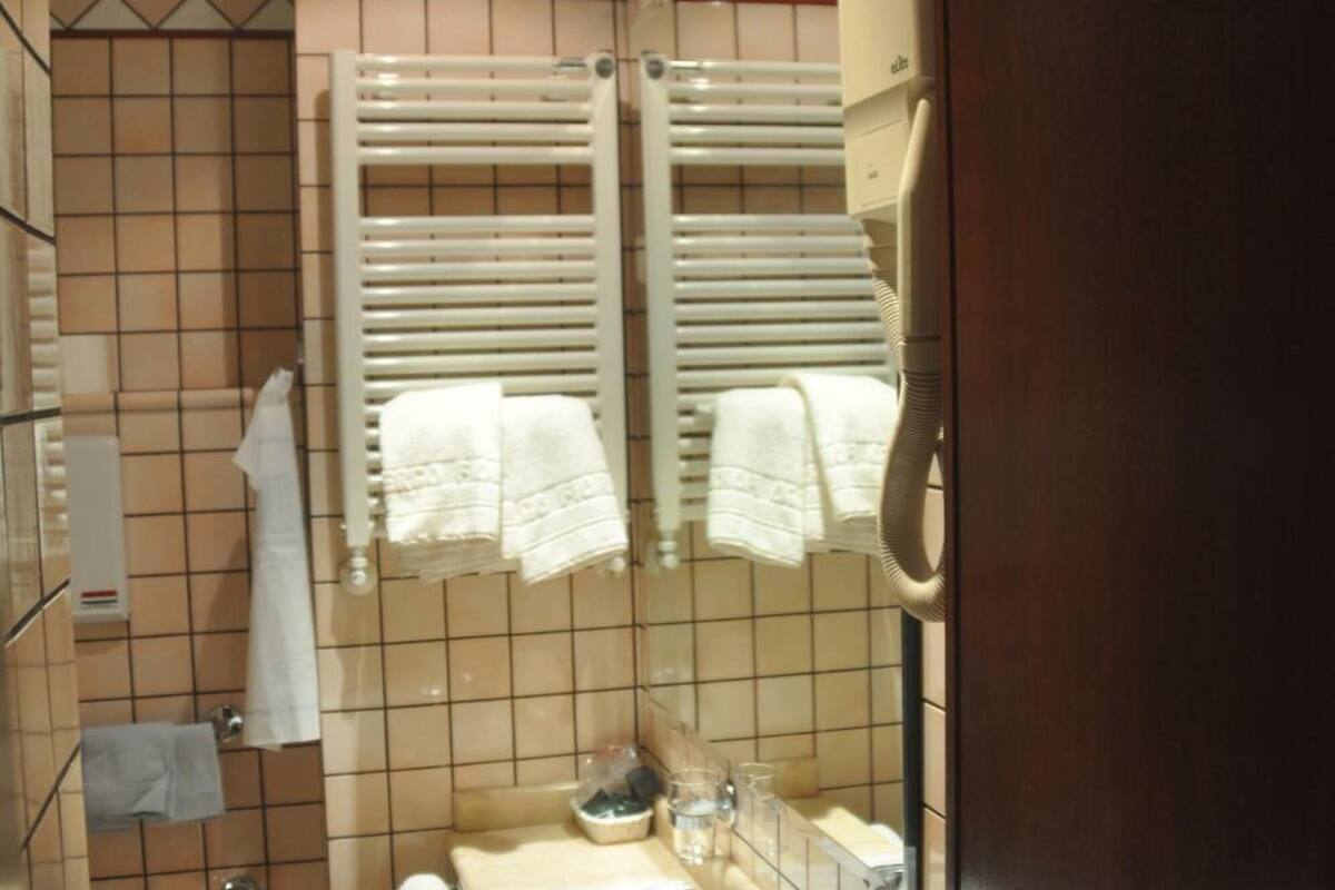 free toiletries, hair dryer, bidet, towels