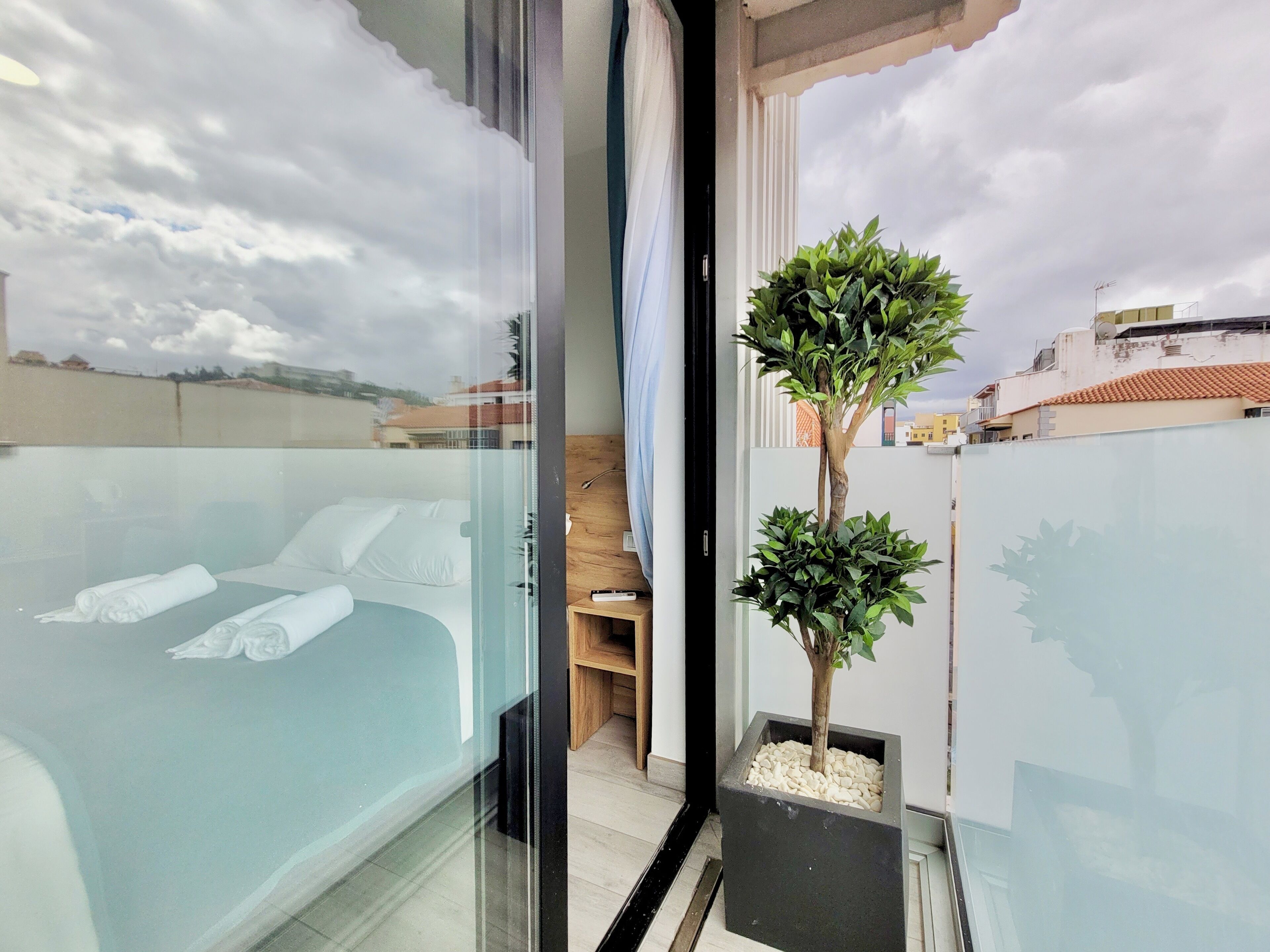 Zimmersafe, Schreibtisch, Bügeleisen/Bügelbrett, kostenloses WLAN