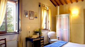 Standard Apartment, 1 Bedroom, Kitchenette, Garden View | Down comforters, in-room safe, desk, soundproofing