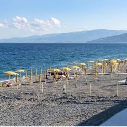 Private beach, white sand, sun-loungers, beach umbrellas