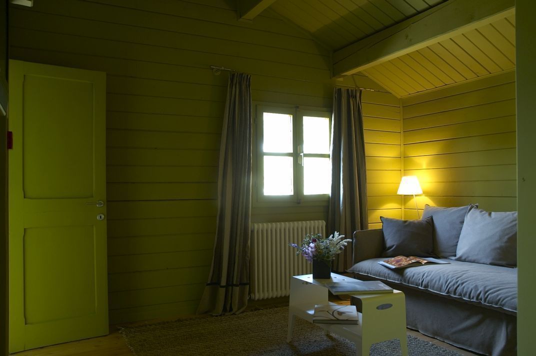 minibar, in-room safe, free wifi, bed sheets