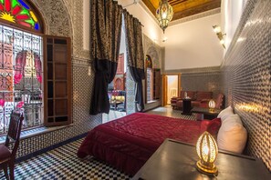 In-room safe, free cots/infant beds, rollaway beds, free WiFi - Riad Fez Yamanda (Fes)