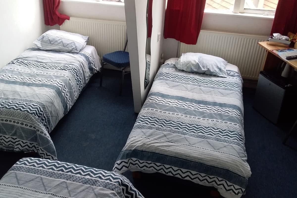 14 bedrooms, in-room safe, desk, iron/ironing board (on request)