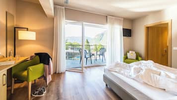 Einzelzimmer | Allergikerbettwaren, Minibar, Zimmersafe, Schreibtisch