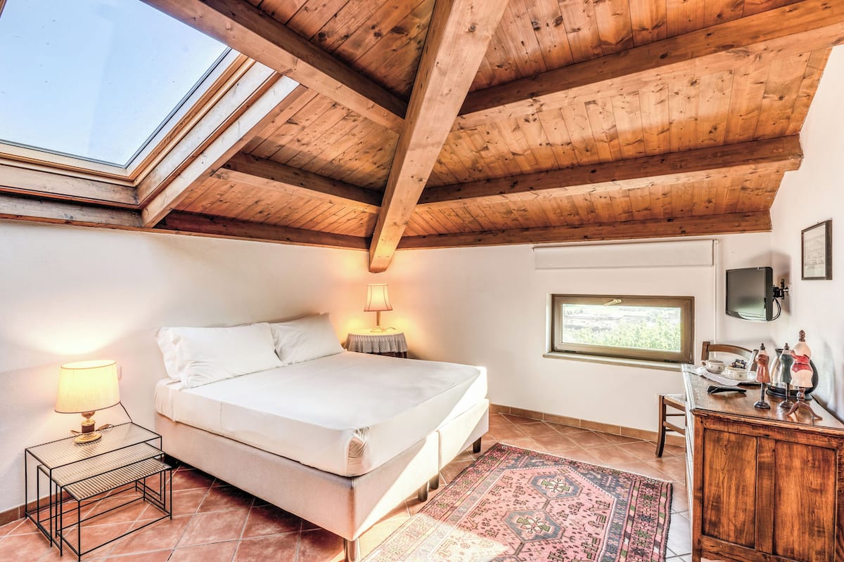 Premium bedding, memory-foam beds, minibar, individually decorated