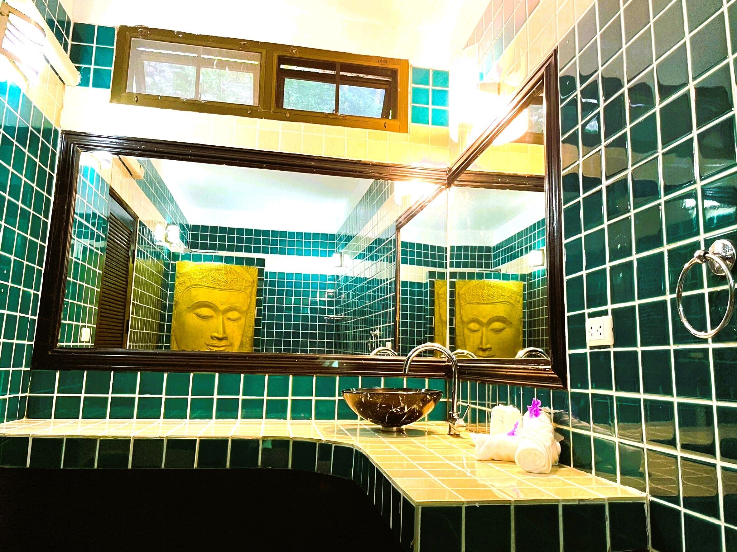 premium bedding, minibar, in-room safe, individually decorated