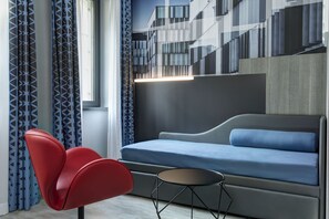 In-room safe, desk, rollaway beds, free WiFi - iQ Hotel Milano (Milan)