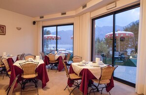 Desayuno continental incluido todos los días 