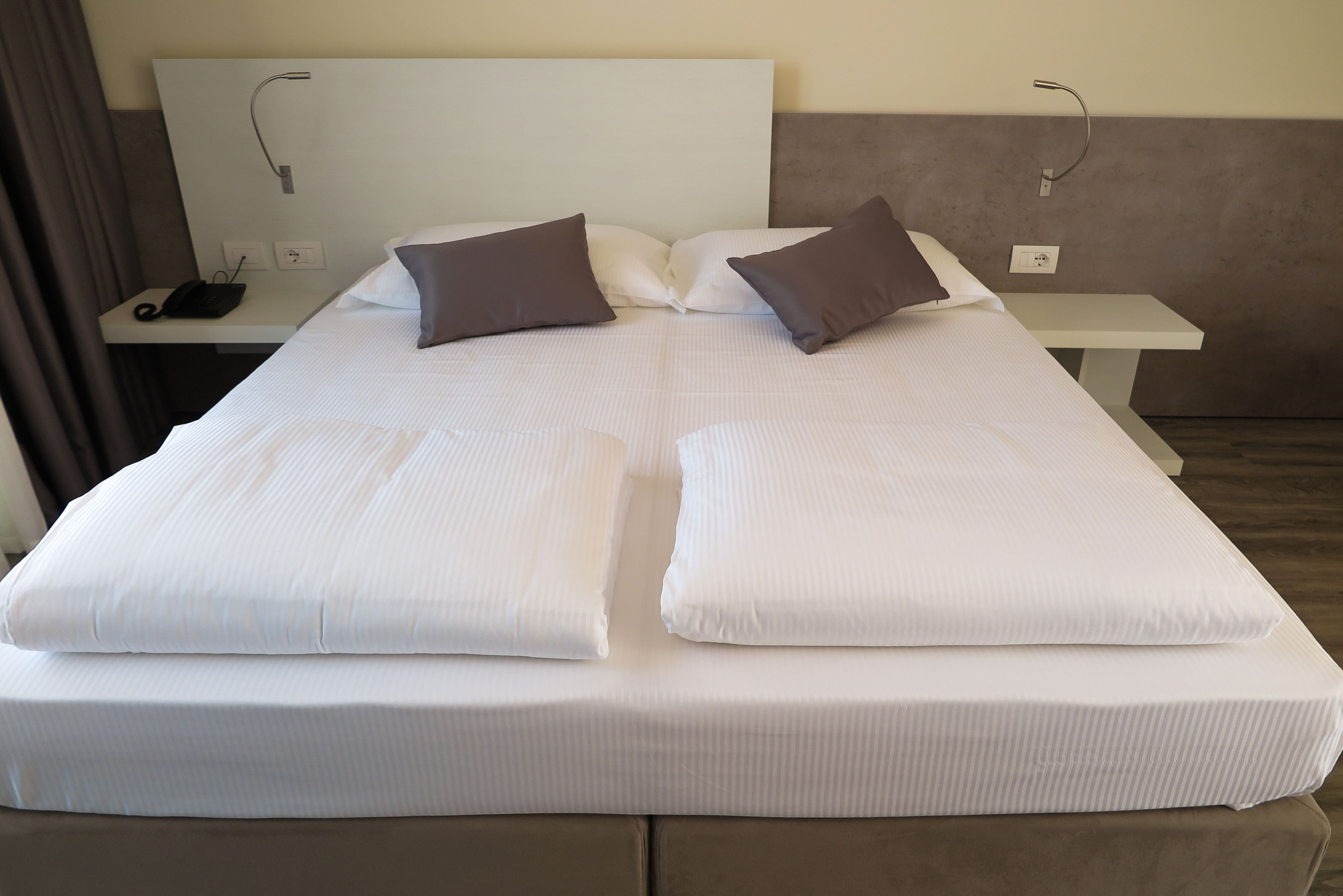 superior double room | down duvets, minibar, in-room safe, desk