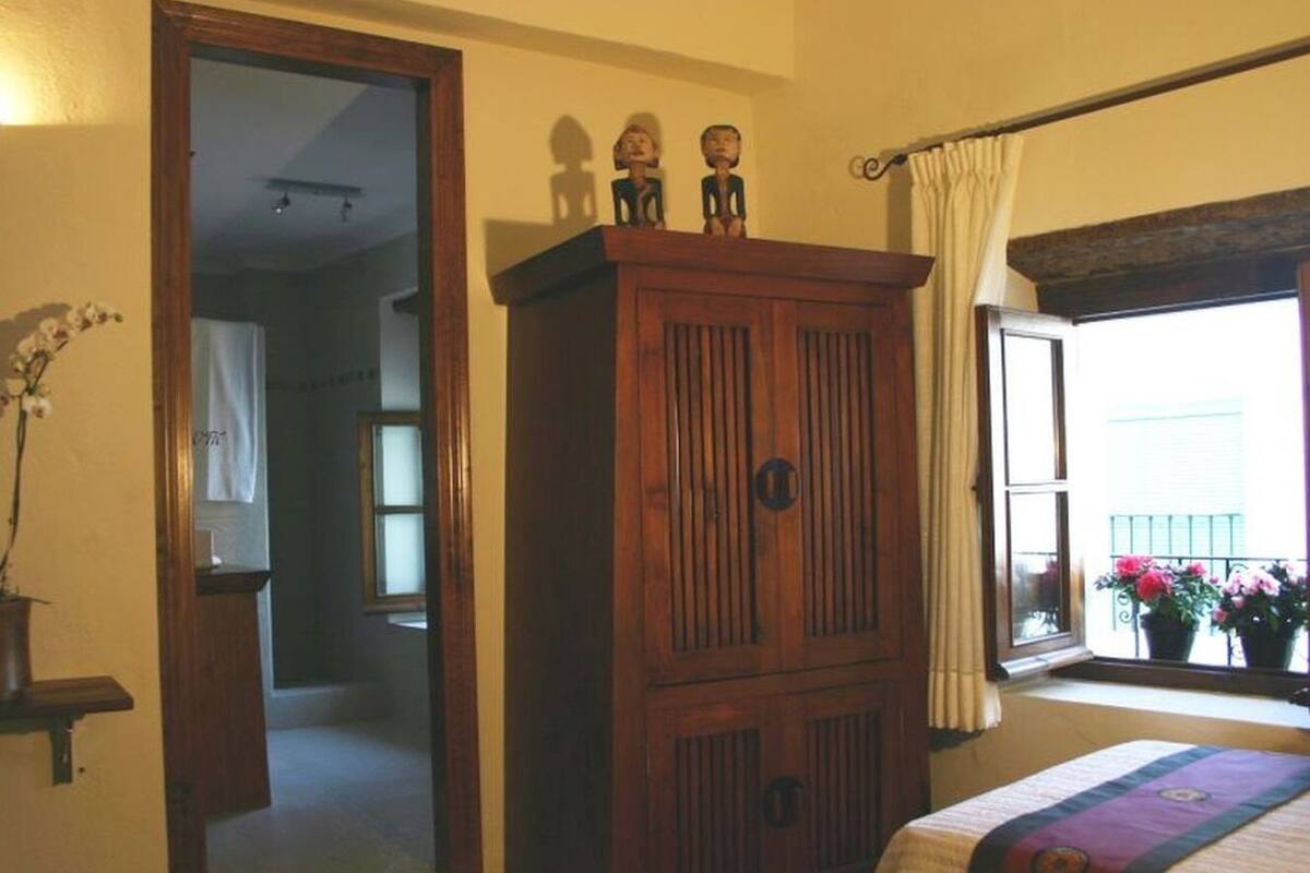 Basic Double or Twin Room, Ensuite (Oriental)