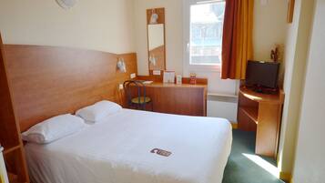 Double Room | Desk, free cribs/infant beds, free WiFi