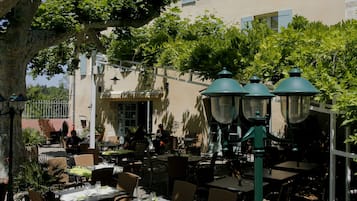 Breakfast, lunch, dinner served; French cuisine, garden views