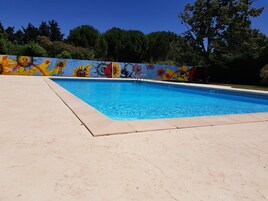 Seasonal outdoor pool, sun loungers