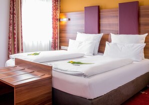 Habitación doble | Ropa de cama hipoalergénica y minibar