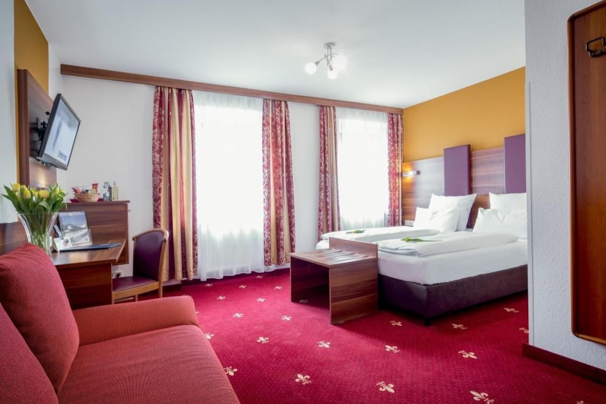 Ropa de cama hipoalergénica y minibar 