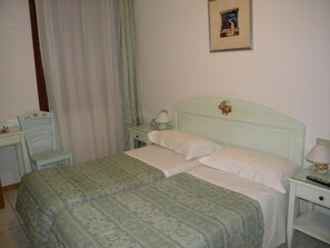 Chambre Standard Double ou avec lits jumeaux, 1 chambre