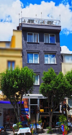 Front of property - Sunrise Hotel (Istanbul)
