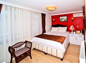 Coffres-forts dans les chambres, chambres insonorisées, Wi-Fi gratuit