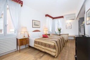 Coffres-forts dans les chambres, Wi-Fi gratuit