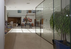 Interior entrance - Hotel AACR Museo (Seville)