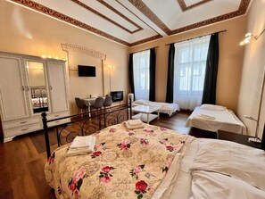 Studio Suite, Multiple Beds | Blackout drapes, iron/ironing board, free cribs/infant beds, free WiFi - Residence Casa Italia  (Prague)