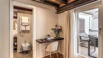 Quadruple room with private terrace on the fifth floor in the separate building | Bathroom