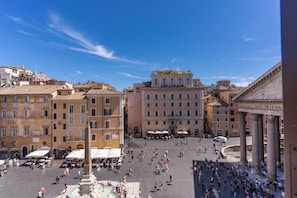 Double room with Pantheon view on the fourth floor in the separate building | Premium bedding, down comforters, memory foam beds, minibar
