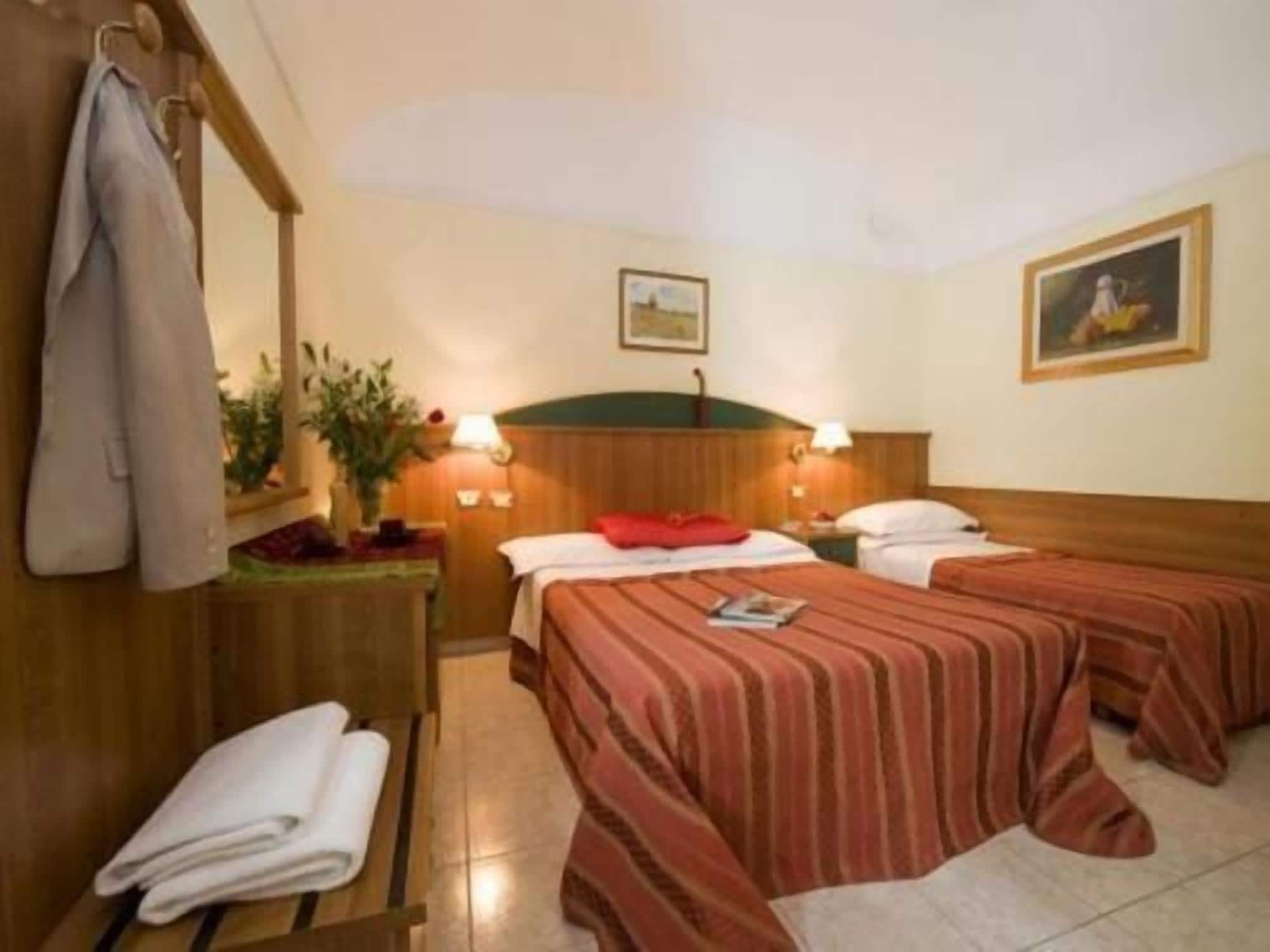 Photo - Hotel Altavilla