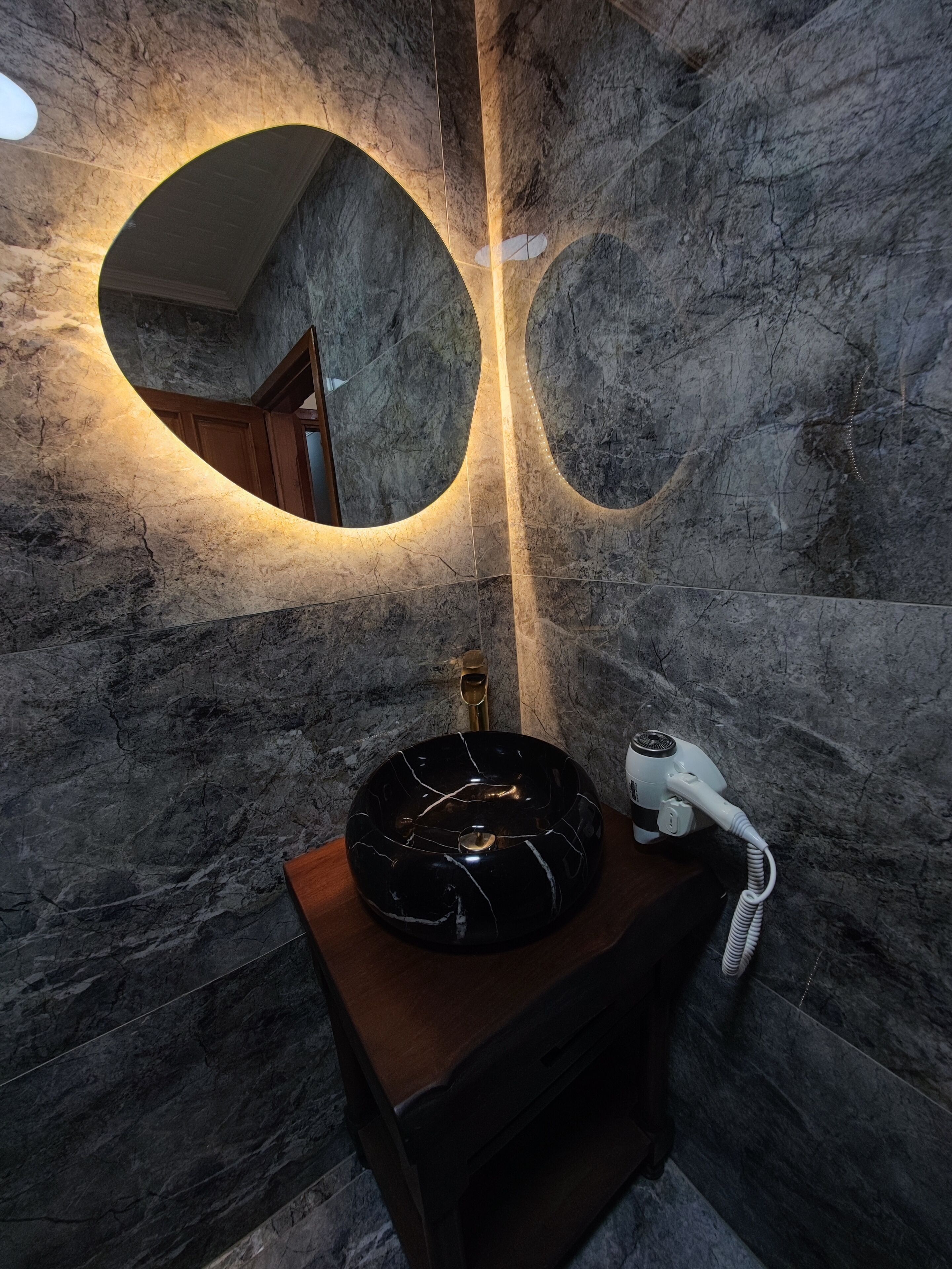 economy room | bathroom | shower, free toiletries, hair dryer, slippers