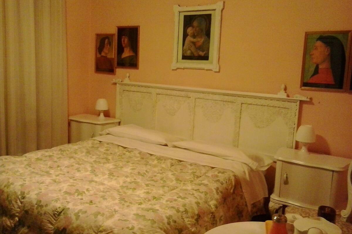 Double Room | In-room safe, free WiFi