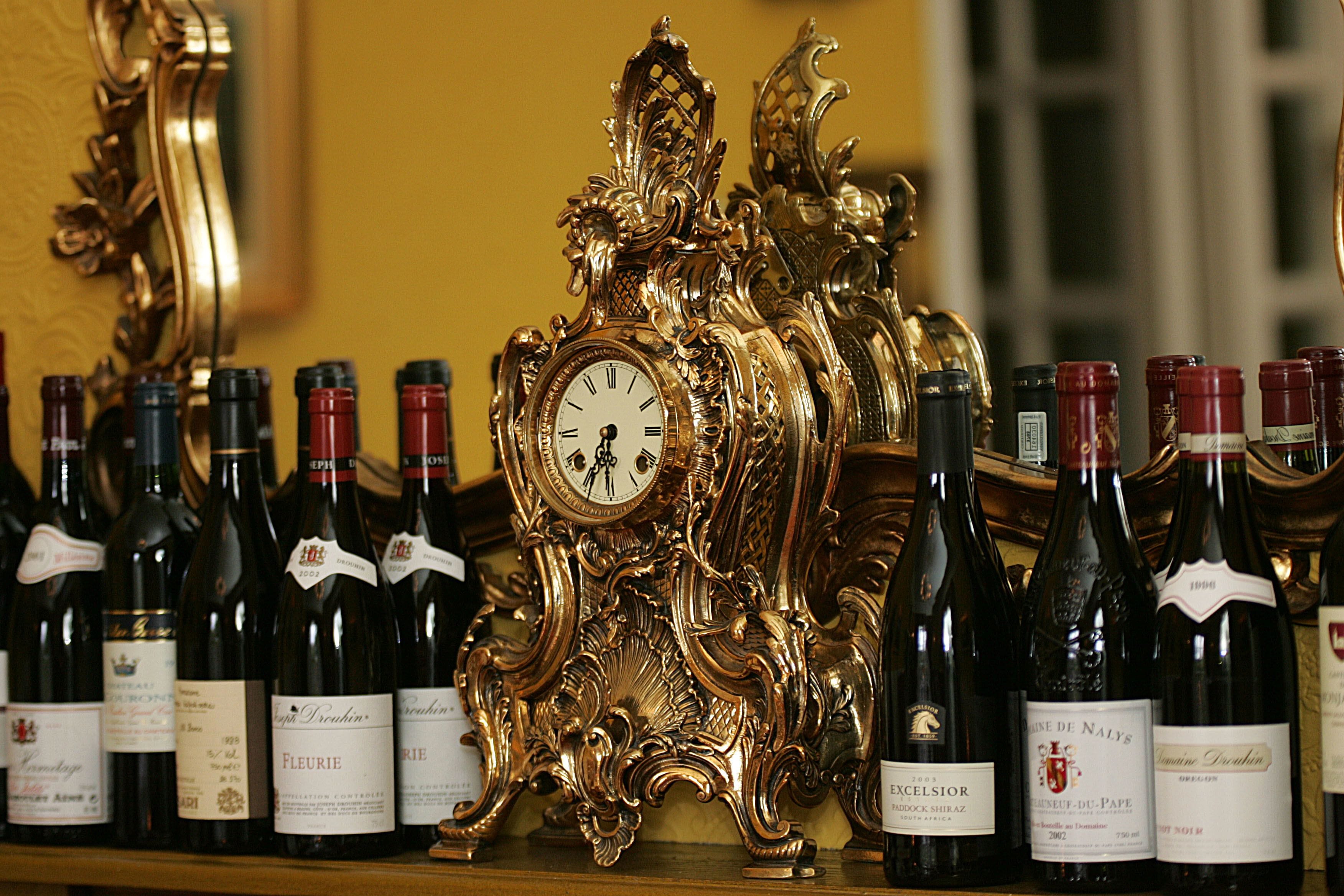 breakfast and dinner served